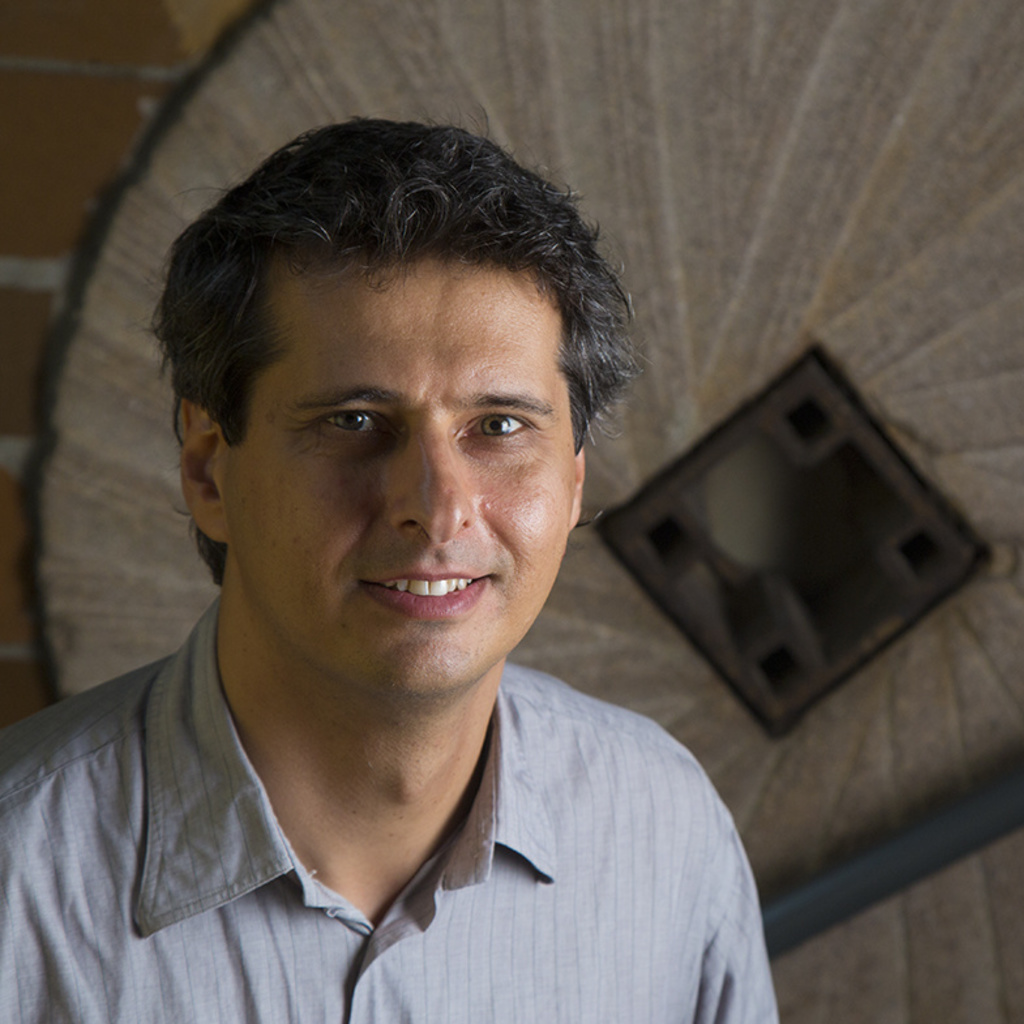 George Constantinescu 